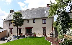 Appartement Dans Maison De 1789 Au Centre De Vitre